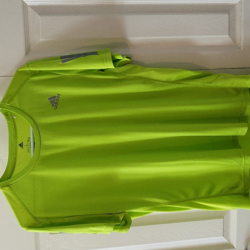 Adidas T-Shirt